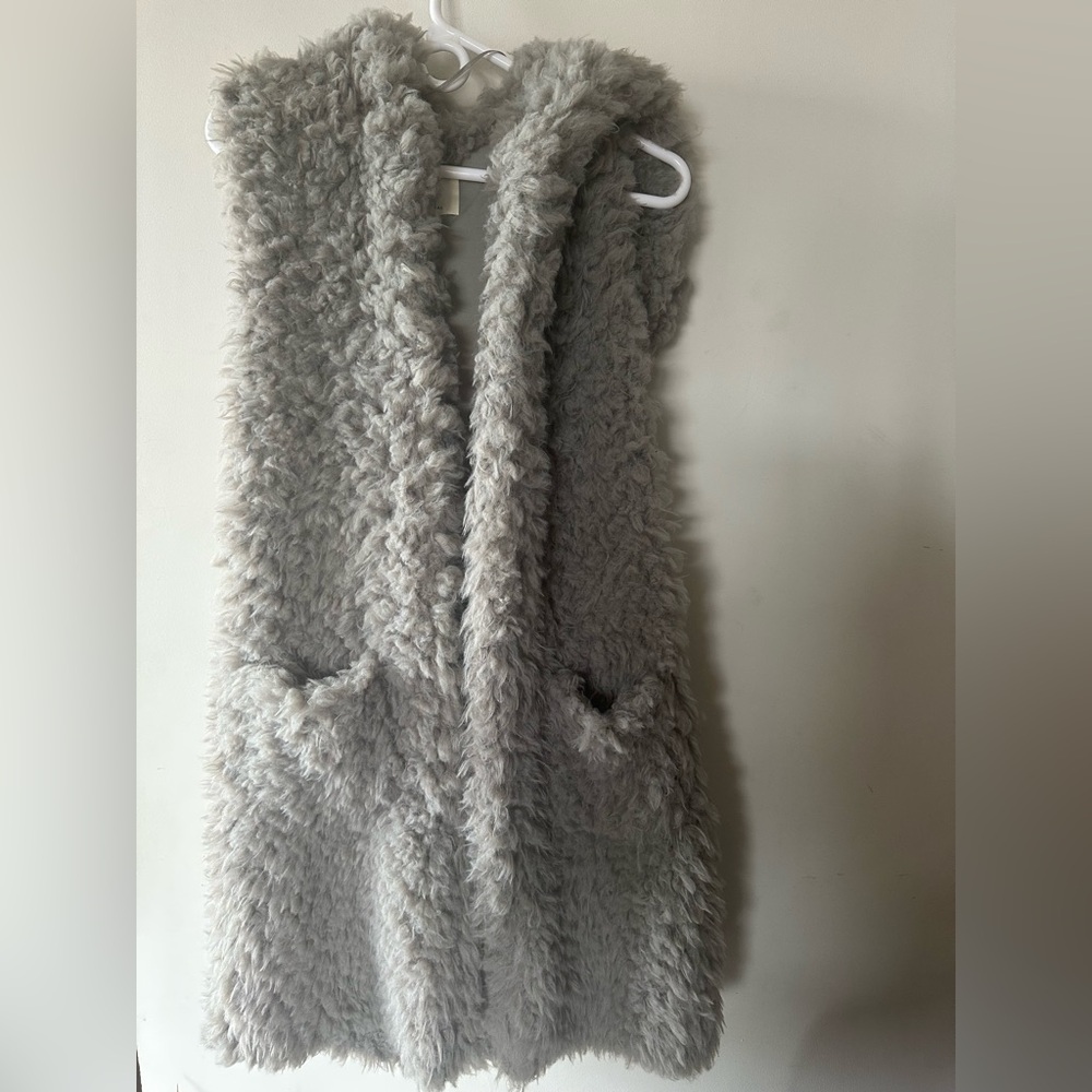 Fluffy Faux Fur Hooded Lined Warm Cozy Vest Size: M